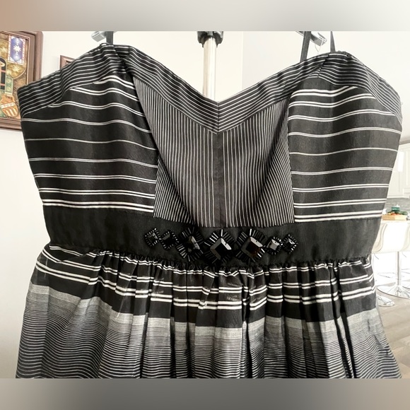 Silk BCBG Strapless Dress - Picture 5 of 7